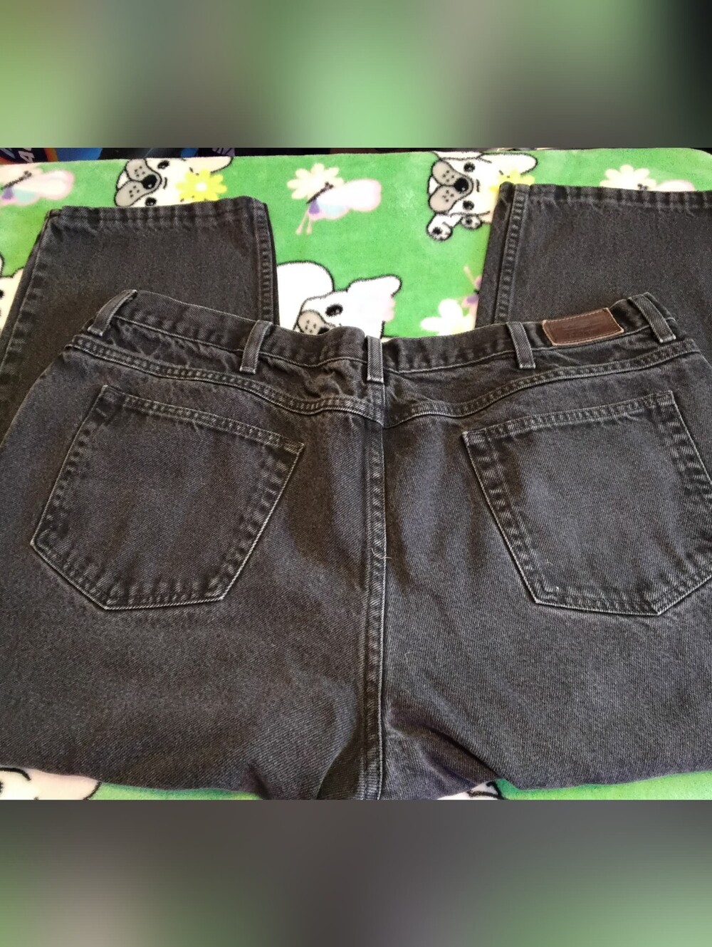 L.L. Bean black 100% cotton classic straight leg jeans men's size 42W 29L
